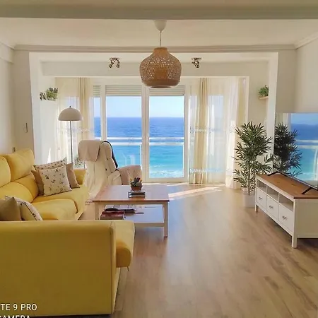 Adela Apartment, Lujo En 1ª Linea De Playa Appartement